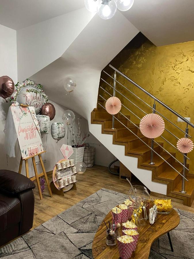 Appartamento Dom Na Borowkowym Wzgorzu Palesnica Esterno foto